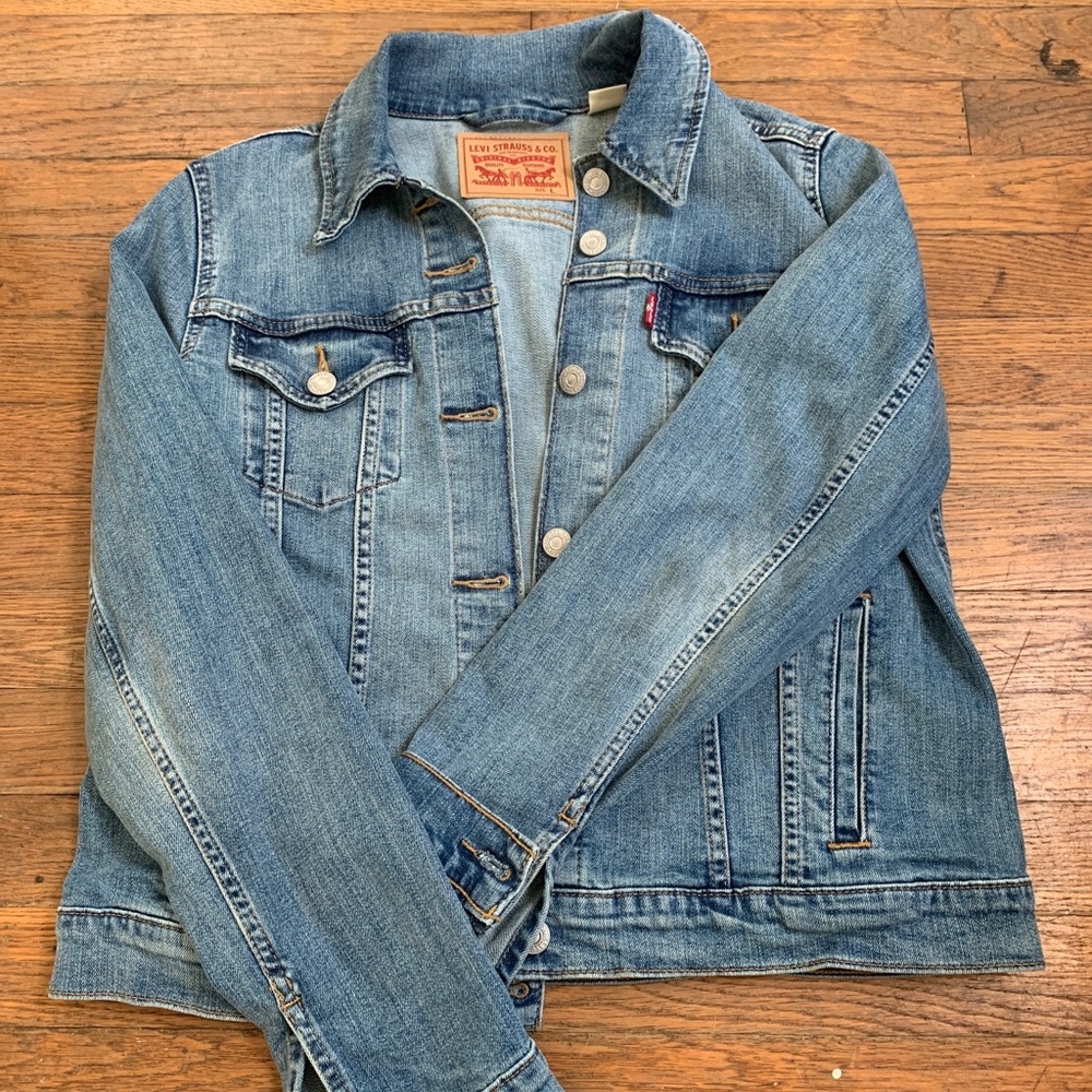 Levi denim jacket NWOT
